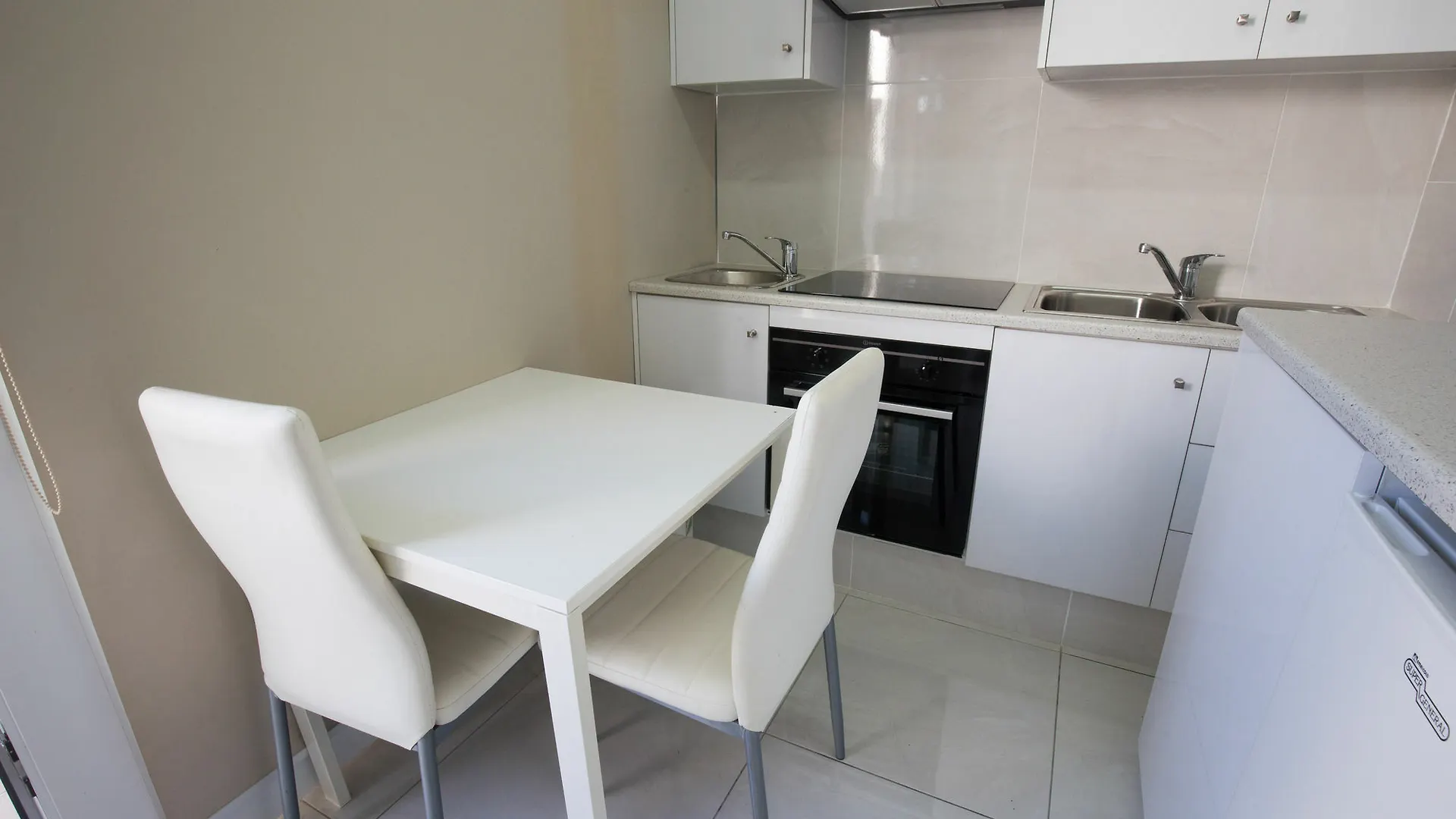 Tnk Luxury Suites Ayia Napa