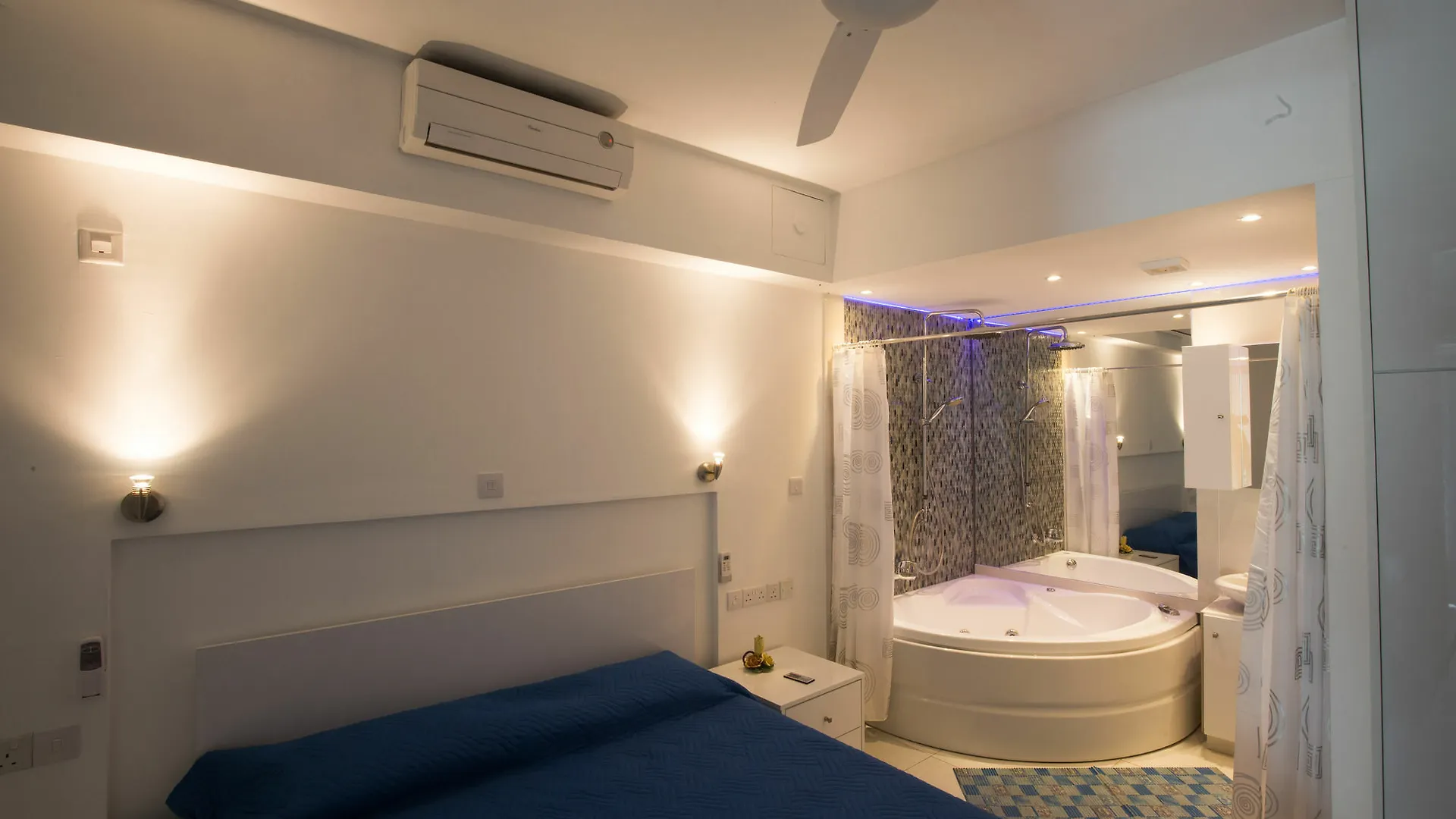 Tnk Luxury Suites Ayia Napa 0*,  Cyprus